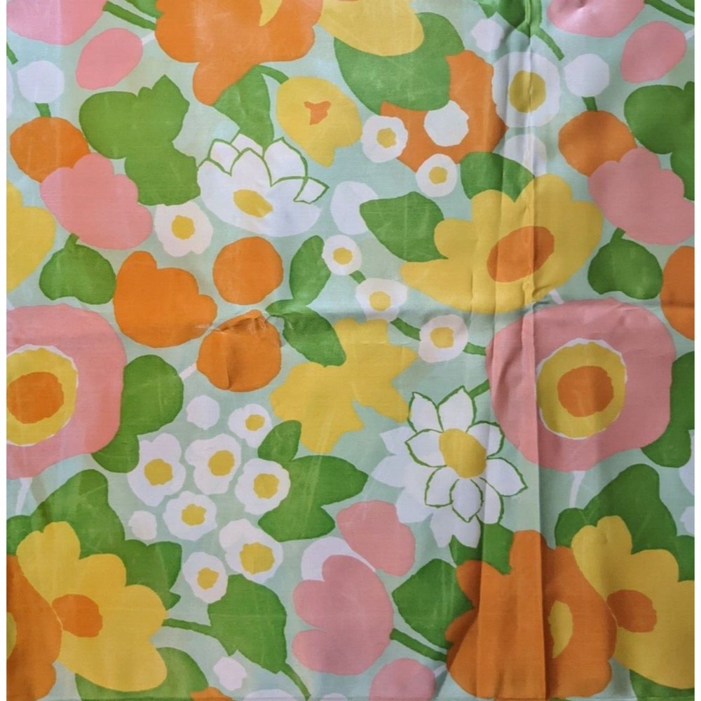 Vintage Mid Century Large Scale Floral Satin Fabric Marimekko-like 44" by‎ 120"